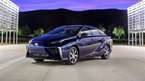 Toyotas Hydrogen Car Mirai Review