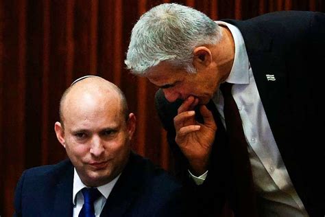 Benyamin netanhayou, a été renversé par la coalition hétéroclite unie contre lui. Erstmals ist in Israel die arabische Minderheit an der ...