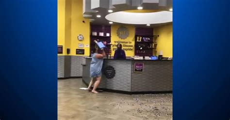 I Will Kill You Woman Attacks Planet Fitness Employee In Destructive