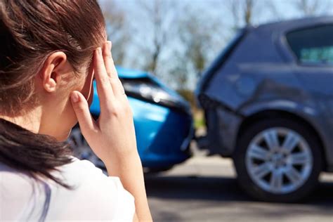 How To Handle A Car Accident In 7 Easy Steps The Agent Insurance