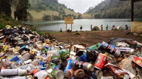 Masalah Sampah Di Gunung Dan Taman Nasional Indonesia Mengkhawatirkan