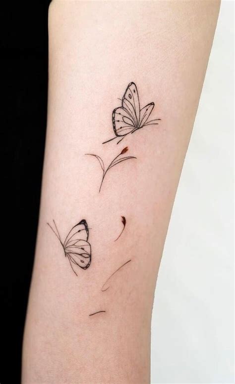 30 Simple Butterfly Tattoo Ideas