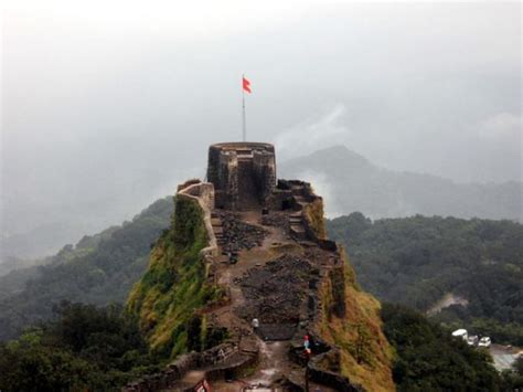 Top 5 Forts In Maharashtra Revisiting History This Monsoon Raigad
