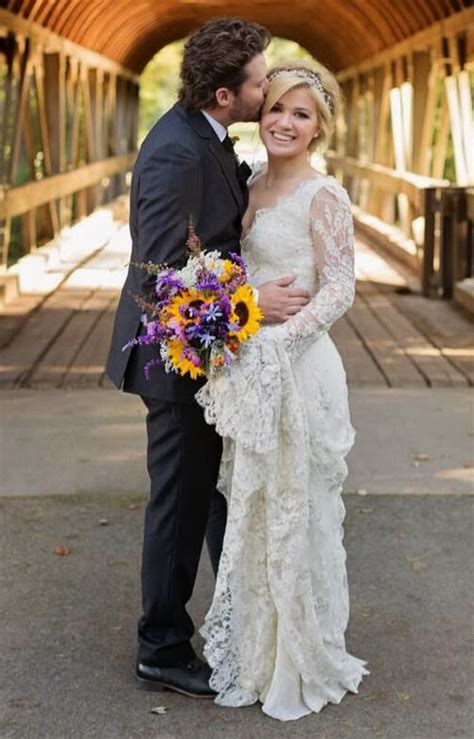 Hit Or Miss Kelly Clarkson In Her Wedding Gown