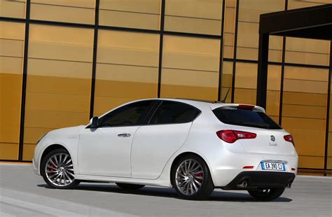 Maybe you would like to learn more about one of these? New Autos Tunning: alfa romeo giulietta 2012