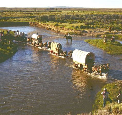 Wagon Train Crossing River Wagon Trails Oregon Trail Old Wagons