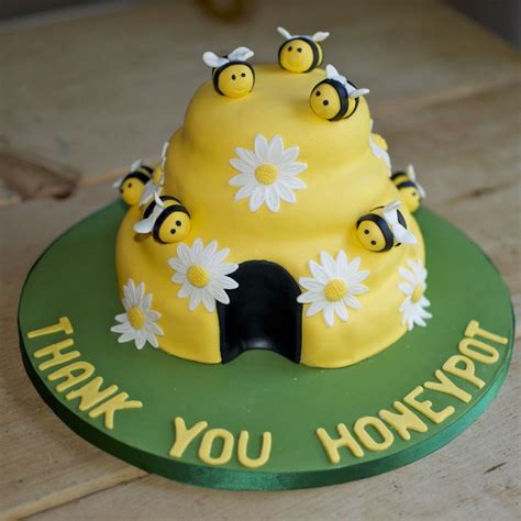 Syndicated news and opinion website providing continuously updated headlines to top news and analysis sources. Beehive Cake The Party Baker | Bee Cakes | Cake, Bee hive ...
