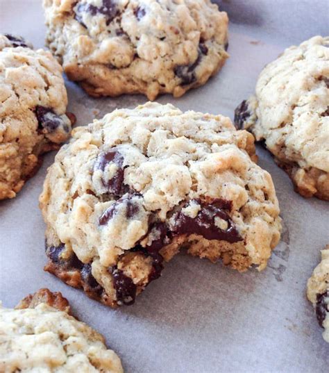 5 Best Lactation Cookie Recipes For Boosting Milk Production
