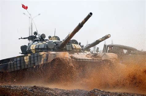 Flying Tanks Russias Airborne Troops Get The New T 72b3 Tank The