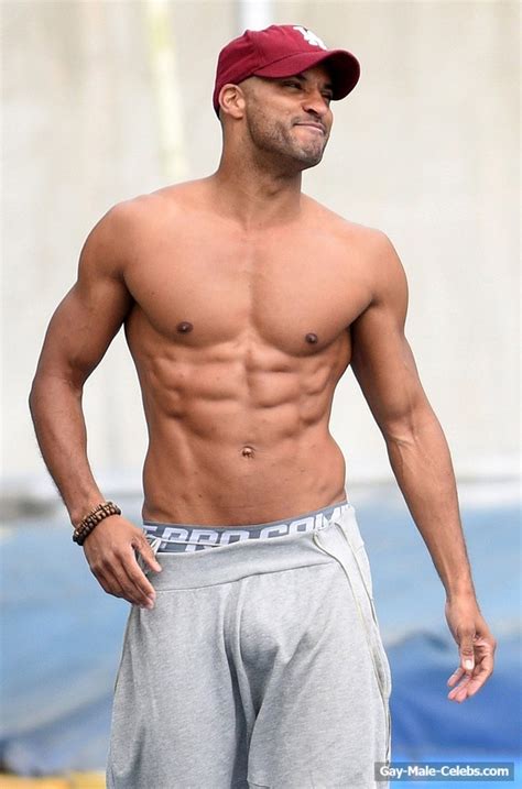 Free Ricky Whittle Paparazzi Shirtless And Bulge Photos The Gay Gay