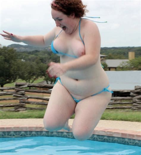 Bbw Amateur Jumps In The Pool