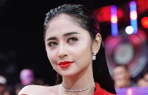 Dewi Persik Height Weight Measurements Bra Size Shoe Size