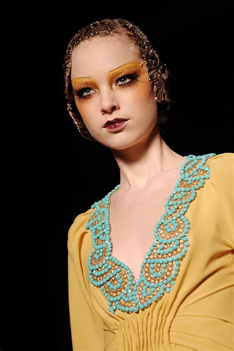 Pat Mcgraths Most Iconic Makeup Moments Makeup Icons Pat Mcgrath Beauty Industry