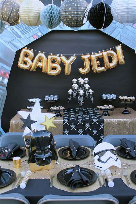 If you're in the dark on how to create a star wars dessert table, it's time for some enlightenment. Star Wars Baby Shower Ideas| Shindigz - LAURA'S little PARTY