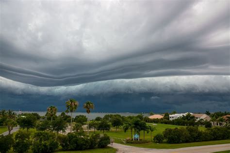 Angry Storm Shelf Cloud Clouds Storm Nature