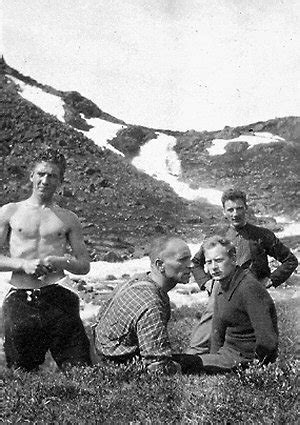 I have two awesome kids and an awesome wife. Einar Gerhardsen - Wikipedia