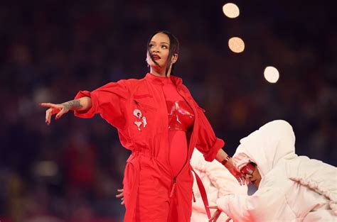 Rihanna Super Bowl Halftime Show And Whos Next Pop Shop Podcast Billboard