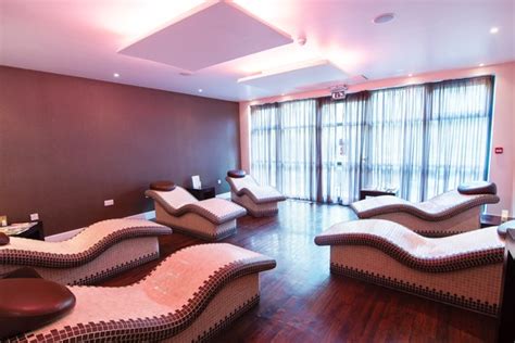 Bannatyne Spa Day With 40 Minute Treatment For Two From Buyat
