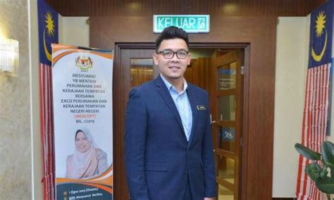 Apakah perbezaan antara forward dan swap? Pegawai Zuraida bidas sindiran Najib tentang 'menteri Hong ...