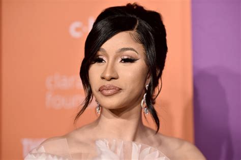 Cardi B Gets Into Twitter Spat With ‘the Shade Room Over ‘gaslighting