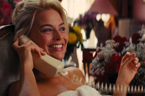 Margot Robbie Filming Sex Scene In ‘wolf Of Wall Street Was Embarrassing Ladbible