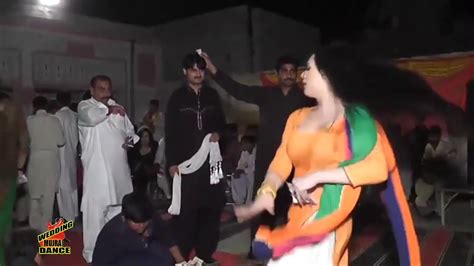 Hot Mujra Ye Aankhen Ye Masti Qayamat Wedding Mujra Dance Youtube