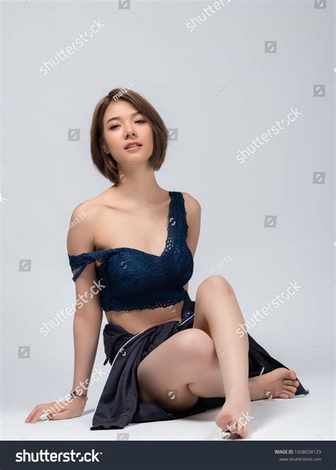 Sexy Asian Girl Model Woman Body库存照片 Shutterstock