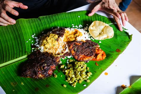 Crunchy snack made using raw banana. In Kerala, eat India's Most Amazing Curry Fish Fry (at ...