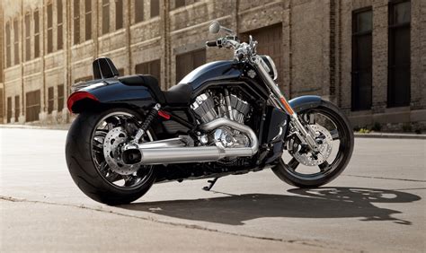 Homeharley davidson youtube videosharley davidson 2013 v rod muscle. 2013 Harley-Davidson V-Rod Muscle Shows Awesome Brawn ...