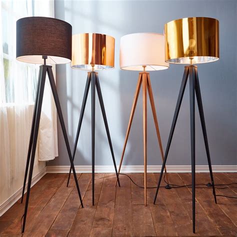 Teamson Design Versanora Romanza Tripod Metal Floor Lamp In Copper