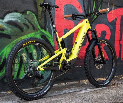 Explore over 350 million pieces of art while connecting to fellow artists and art enthusiasts. Santa Cruz Heckler - Not So Mellow Yellow - ForTheRiders's ...
