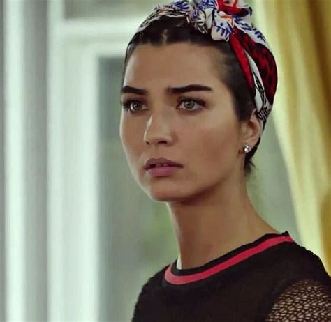 Tuba Buyukustun As Elif In Kara Para Ask