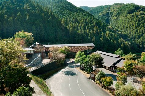 Yusuhara Wooden Bridge Museum Kengo Kuma And Associates Archeyes