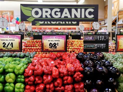 Some states and locations may vary. What Reno grocery stores are open on Thanksgiving?