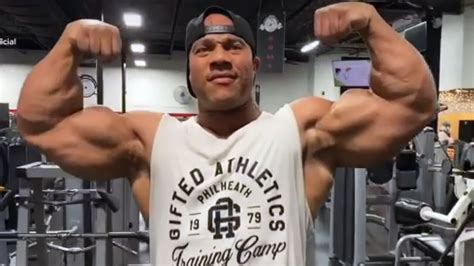 Phil Heath Looking Strong Despite Slimmed Down Body Mass Fitness Volt