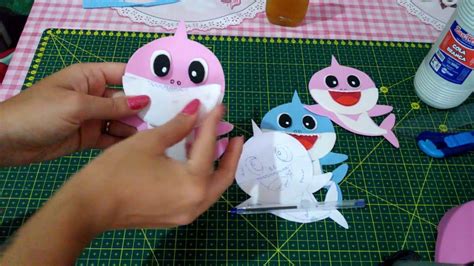 Just when he thinks he finally has them a (very big) friend of the little fishies steps in to save the day! Lembrancinha baby shark | Decoração festa menino, Festa de ...