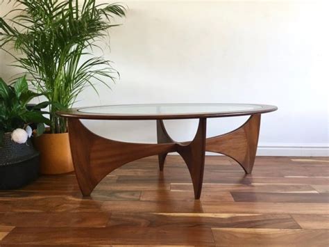 Mid century modern glass coffee table. 36 Mid Century Modern Coffee Tables That Steal Centre Stage