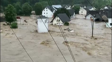 hochwasser flut katastrophe unwetter in schuld flooding disaster germany ahrweiler 14 07 2021