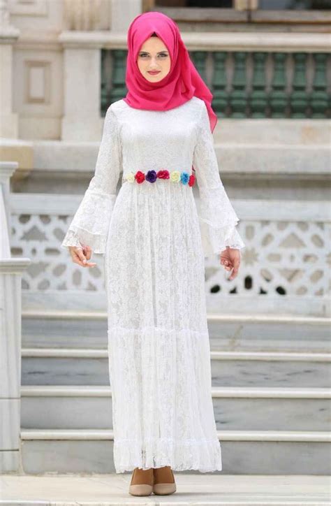 Beyaz Elbiseye Hangi Renk Şal Yakışır Tesettür Giyim Moda stilleri