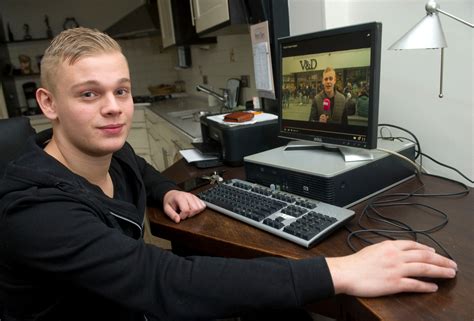 Mailmetdennis@gmail.com check hier het laatste nieuws Dennis Schouten uit Glanerbrug blijft ook komende jaar bij ...