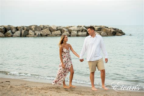 What To Wear For Summer Engagement Photos