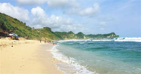 Pantai kenjeran ini mempunyai dua pantai,yaitu pantai lama dan pantai kenjeran baru. Pantai Nampu Wonogiri | HTM, Rute, Lokasi, Jam Buka Terbaru - Update Pengetahuanmu