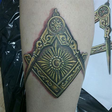 Pin By Chris Schmidt On Tattoo Ideas Masonic Tattoos Freemason