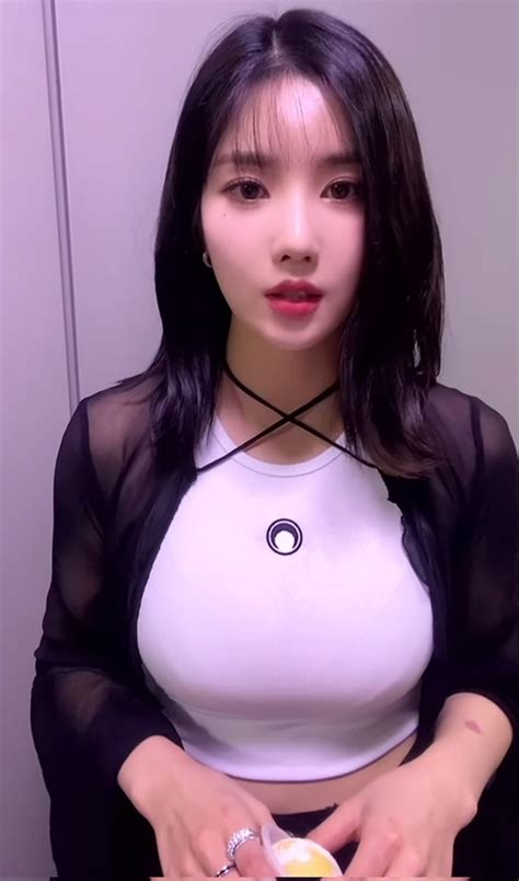 Jinpreg Ia On Twitter Eunbgs Bouncy Tits