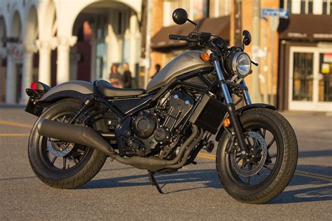 The model was presented in november 2016 in long beach, california, and is being sold since spring 2017. 2017 Honda Rebel 500 and 300 First Ride Review | 13 Fast Facts