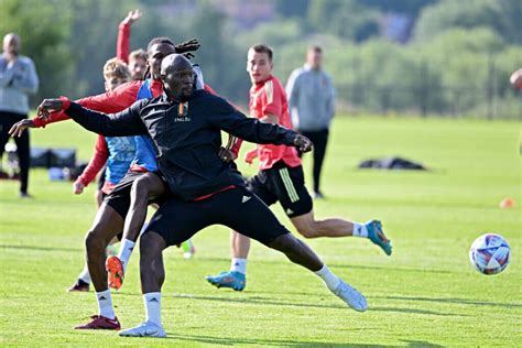 Romelu Lukaku Named In Belgiums 26 Man Squad For World Cup The Athletic