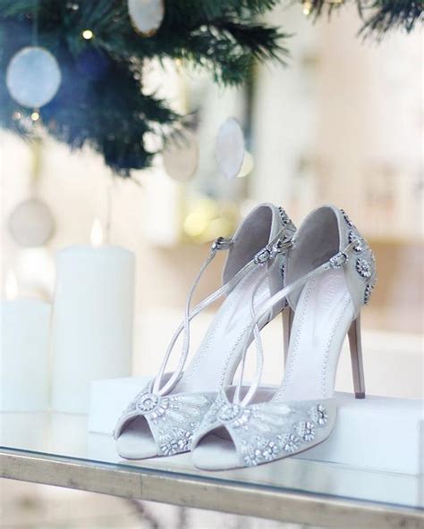 Tips For Buying Wedding Shoes For The Bride Stylish Trendy