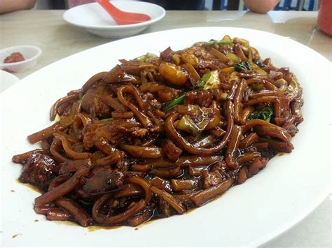 Petaling street kl hokkien mee (tangs market). 10 Best Hokkien Mee Every Foodies Need To Try In KL & PJ