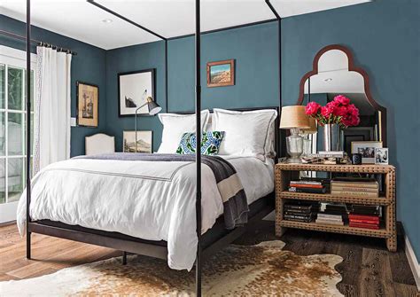 17 Distinctive Ways To Decorate With Blue Walls In Every Shade Better