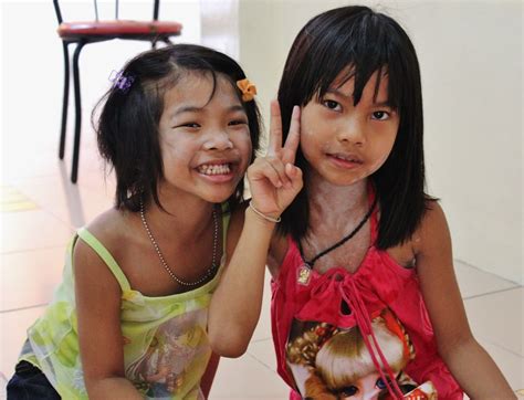 Video Thai Girls Wild Katze Augen Auf Hübsche Thai Teenager Telegraph